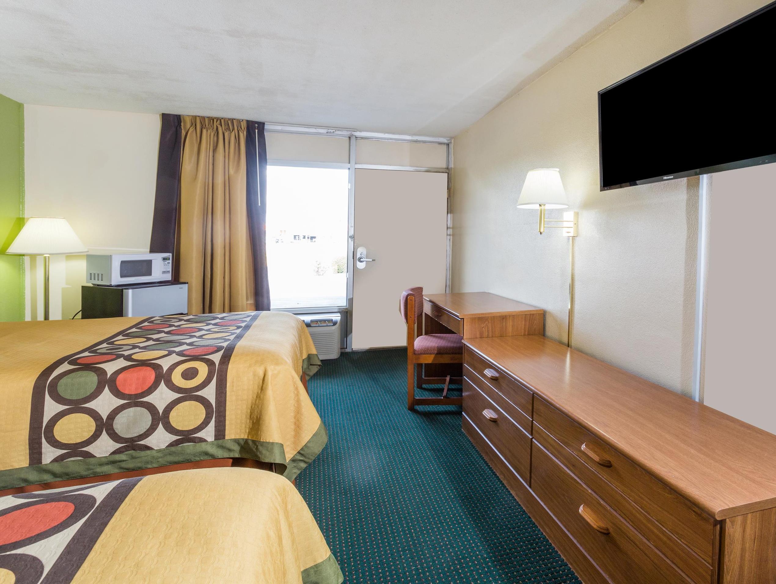 Super 8 By Wyndham Tifton Otel Dış mekan fotoğraf